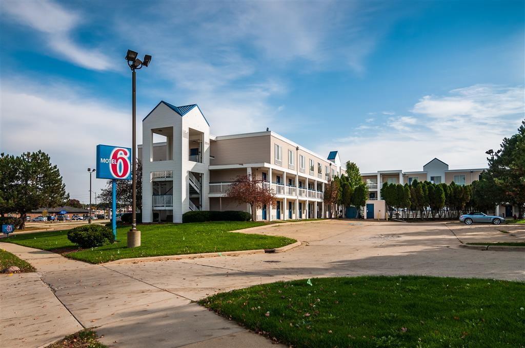 Motel 6 Нормъл Екстериор снимка