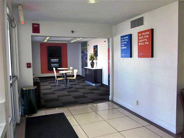 Motel 6 Нормъл Интериор снимка
